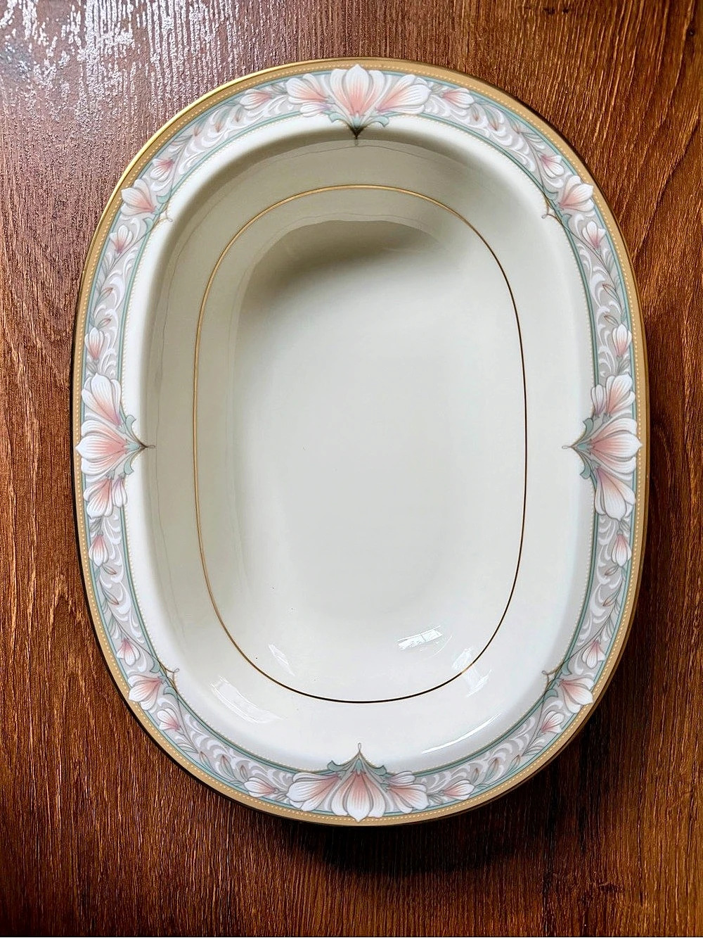 Beautiful Vintage Noritake Barrymore #9737 oval serving bowl — made in Japan